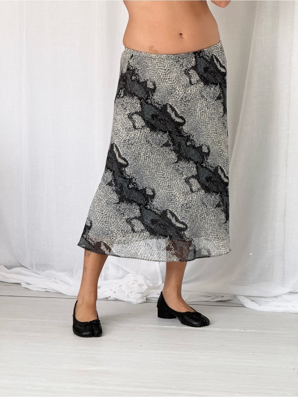 sparkle y2k snakeskin mesh midi skirt ✧